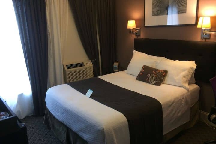 Room 74 of 115