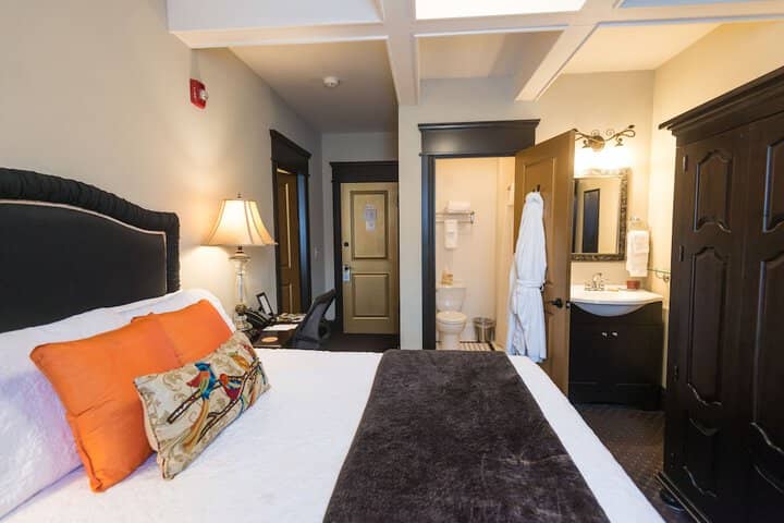 Room 47 of 115